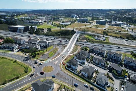 Photo of property in 109 Medallion Drive, Oteha, Auckland, 0632