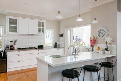 Photo of property in 31 Fourth Avenue, Tauranga, 3110