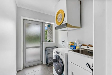 Photo of property in 12 Catherin Servant Close, Maunu, Whangarei, 0110