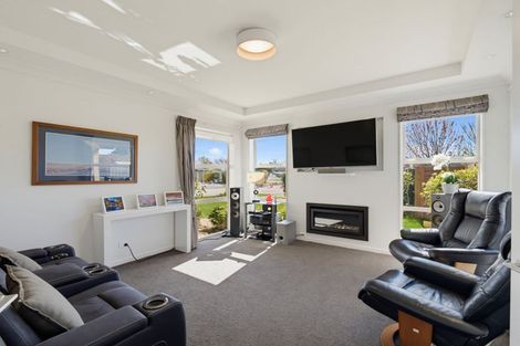 Photo of property in 12 Hamlett Drive, Woodend, 7610
