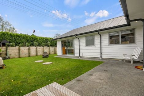 Photo of property in 17 Magnolia Lane, Kaukapakapa, Helensville, 0875