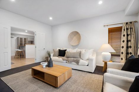 Photo of property in 1 Russell Robertson Drive, Havelock North, 4130