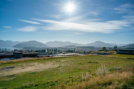 Photo of property in Meadowstone Alpha Series, 2 Petalite Lane, Wanaka, 9305