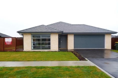 Photo of property in 15 Rossall Crescent, Rolleston, 7615