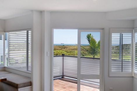 Photo of property in 960a Papamoa Beach Road, Papamoa Beach, Papamoa, 3118