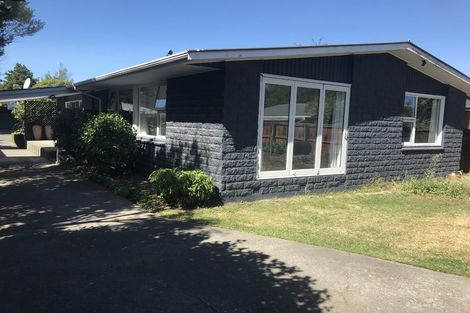 Photo of property in 65 Carruthers Street, Ilam, Christchurch, 8041