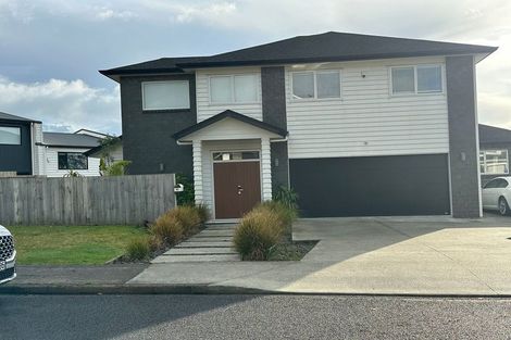 Photo of property in 77 Granville Drive, Massey, Auckland, 0614