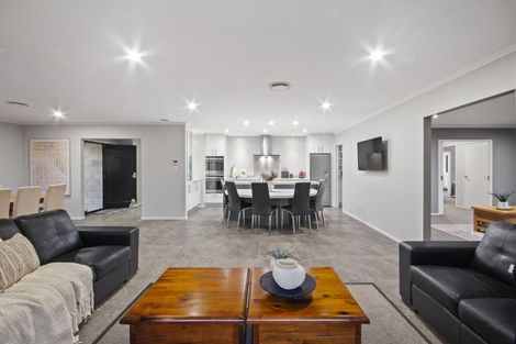 Photo of property in 29 Steel Road, Ararimu, Drury, 2579