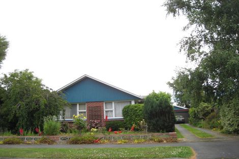 Photo of property in 21 Waratah Street, Avondale, Christchurch, 8061