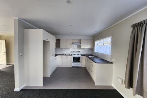 Photo of property in 1/14 Nerissa Place, Randwick Park, Auckland, 2105