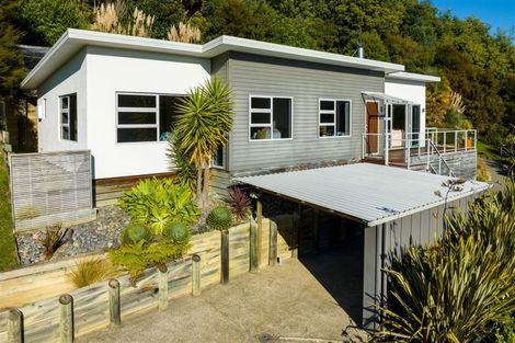 Photo of property in 7 Collins Place, Picton, 7220