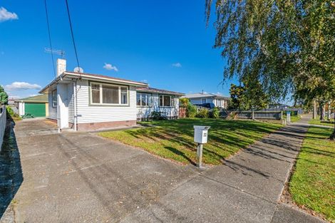 Photo of property in 22 Benmore Avenue, Cloverlea, Palmerston North, 4412