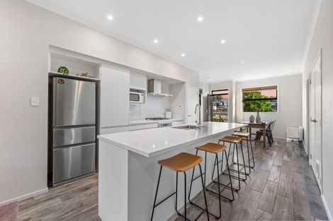 Photo of property in 4 Kapia Road, Westgate, Auckland, 0614