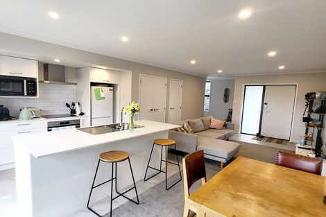 Photo of property in 14 Whiri Lane, Hobsonville, 0616