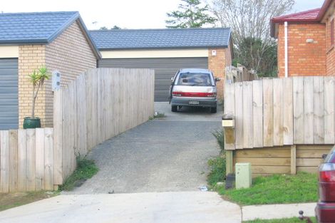 Photo of property in 63 Woodbank Drive, Glen Eden, Auckland, 0602