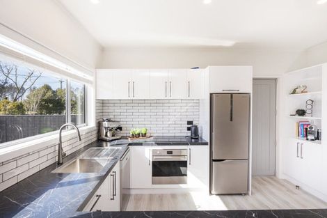 Photo of property in 8 Cousins Avenue East, Foxton Beach, Foxton, 4815