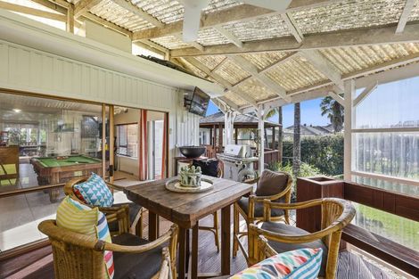 Photo of property in 44 Farquhar Road, Glendene, Auckland, 0602