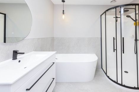 Photo of property in 95 Viewmont Drive, Harbour View, Lower Hutt, 5010