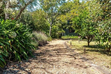Photo of property in 3 Makora Avenue, Oneroa, Waiheke Island, 1081
