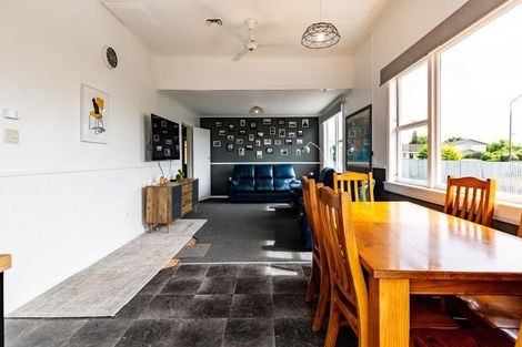 Photo of property in 15 Timaru Road, Waimate, 7924