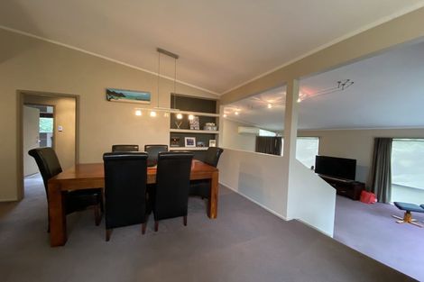 Photo of property in 976 Beach Road, Torbay, Auckland, 0630