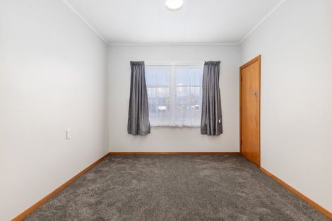 Photo of property in 11 Bartholomew Road, Levin, 5510