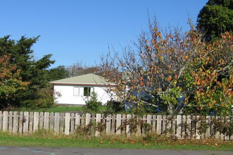 Photo of property in 72 Riverside Road, Orewa, 0931