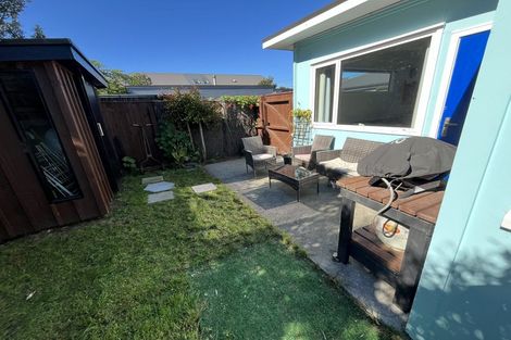 Photo of property in 16a Rua Street, Lyall Bay, Wellington, 6022