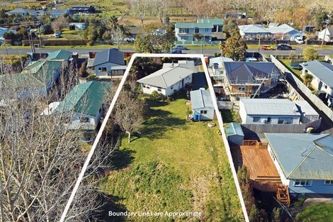 Photo of property in 71 Awaroa Road, Helensville, 0800
