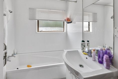 Photo of property in 69 Pohutukawa Drive, Owhata, Rotorua, 3010