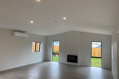 Photo of property in 19 Kelly Road, Riverhead, 0820