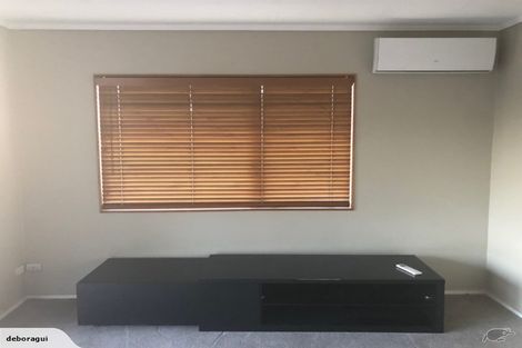 Photo of property in 1/633 Glenfield Road, Totara Vale, Auckland, 0629