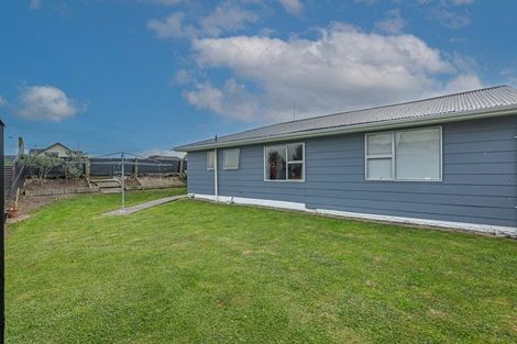 Photo of property in 24 Chadwick Place, Highbury, Palmerston North, 4412