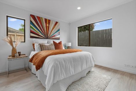 Photo of property in 1 Ashmere Lane, Weymouth, Auckland, 2103