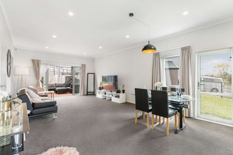 Photo of property in 30 Ipukarea Street, Weymouth, Auckland, 2103