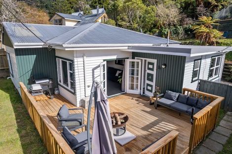 Photo of property in 20 Jocelyn Crescent, Pinehaven, Upper Hutt, 5019