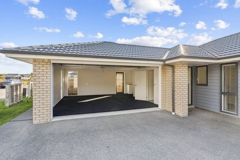 Photo of property in 5 Pohe Street, Waikanae, 5036