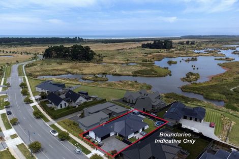 Photo of property in 72 Tiritiri Moana Drive, Pegasus, 7612