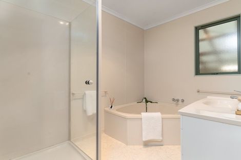 Photo of property in 10 Tait Crescent, Featherston, 5710