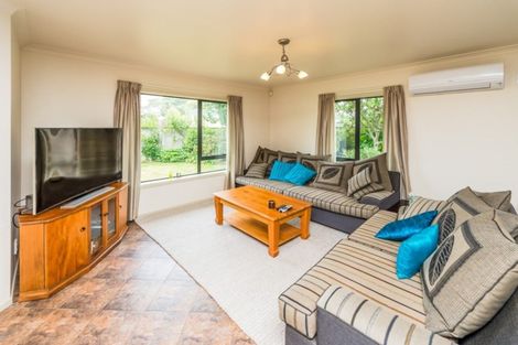 Photo of property in 13 Chester Street, Waverley, 4510