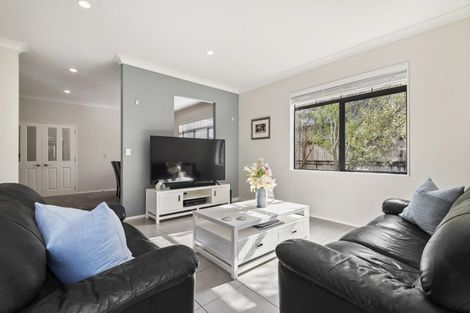 Photo of property in 29 Laurel Oak Drive, Schnapper Rock, Auckland, 0632