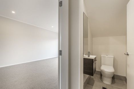 Photo of property in 3 Tahuhu Road, Mount Wellington, Auckland, 1062