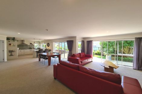 Photo of property in 37 Mary-ellen Place, Coromandel, 3506