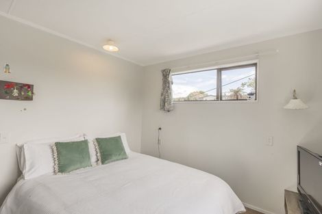 Photo of property in 36 Anaru Street, Raumati Beach, Paraparaumu, 5032