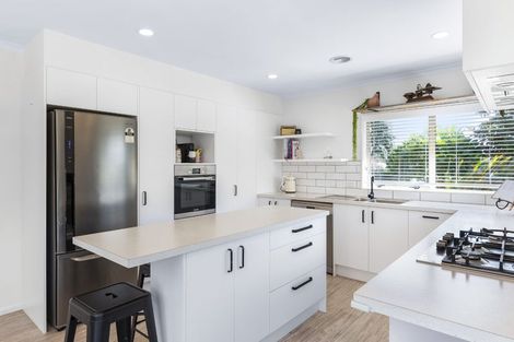 Photo of property in 22 Murray Court, Paraparaumu Beach, Paraparaumu, 5032