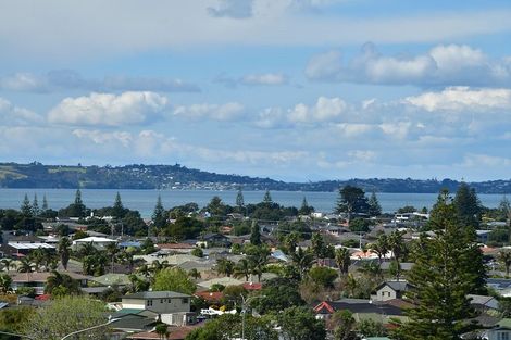 Photo of property in 37 Grovenor Drive, Orewa, 0931