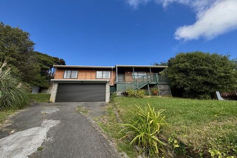 Photo of property in 22 Albatross Close, Whitby, Porirua, 5024