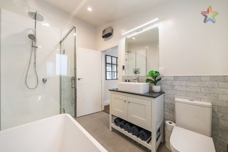 Photo of property in 17 Oriental Street, Petone, Lower Hutt, 5012