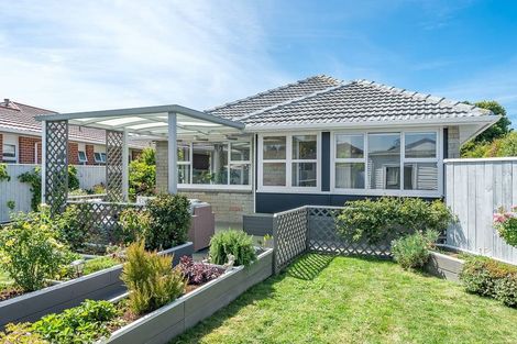 Photo of property in 20a Holyoake Crescent, Avalon, Lower Hutt, 5011