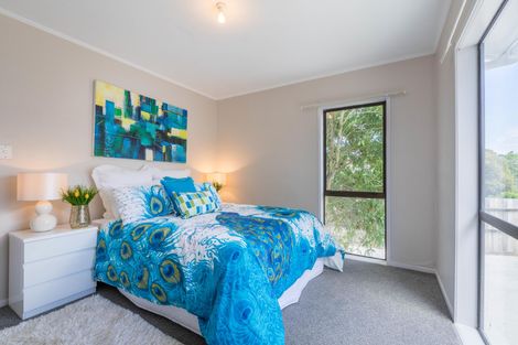 Photo of property in 105 Moire Road, West Harbour, Auckland, 0618